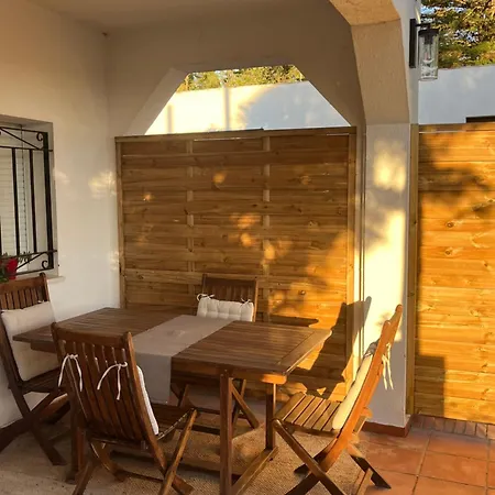 Arriba Stijlvol Met Zwembad En Tuin