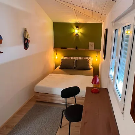 Arriba Stijlvol Met Zwembad En Tuin 科尼尔-德拉弗龙特拉