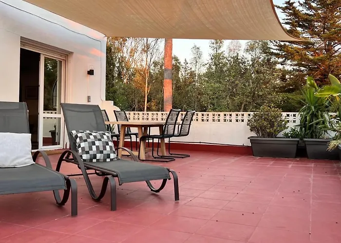 Arriba Stijlvol Met Zwembad En Tuin 아파트 *