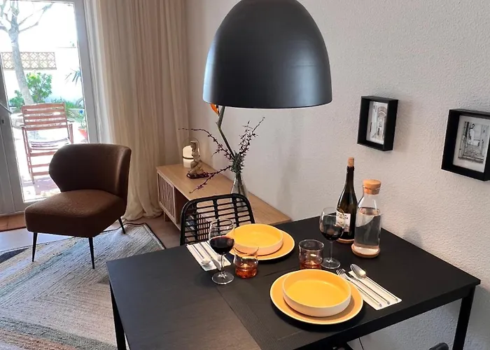 Arriba Stijlvol Met Zwembad En Tuin 콘일데라프론테라