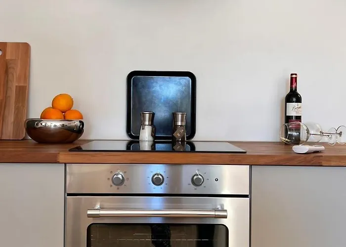 Arriba Stijlvol Met Zwembad En Tuin