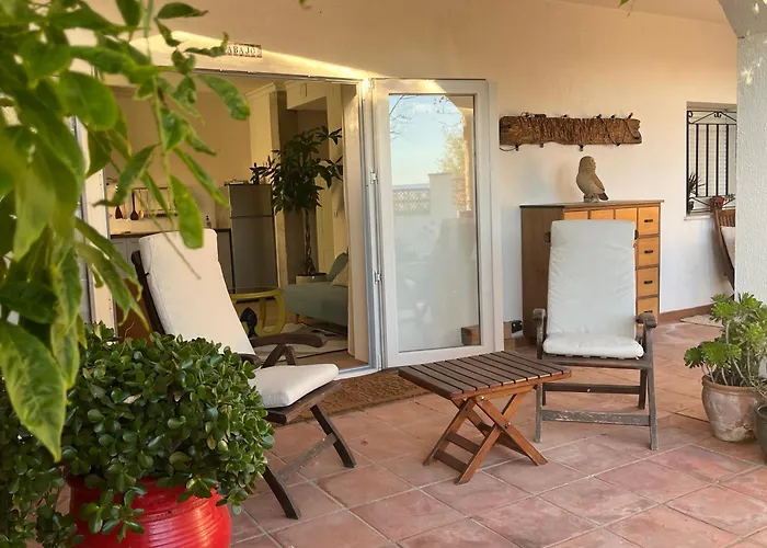 Апартаменты Arriba Stijlvol Met Zwembad En Tuin *