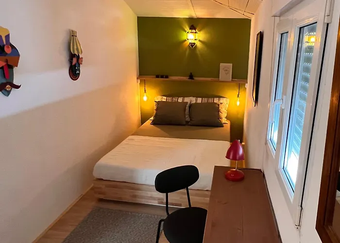 Arriba Stijlvol Met Zwembad En Tuin Кониль-де-ла-Фронтера